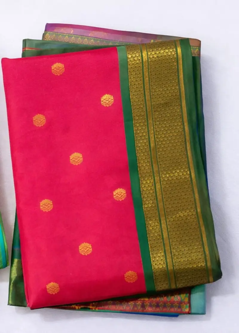Traditional banarasi silk saree - Image 4 in Hyderabad